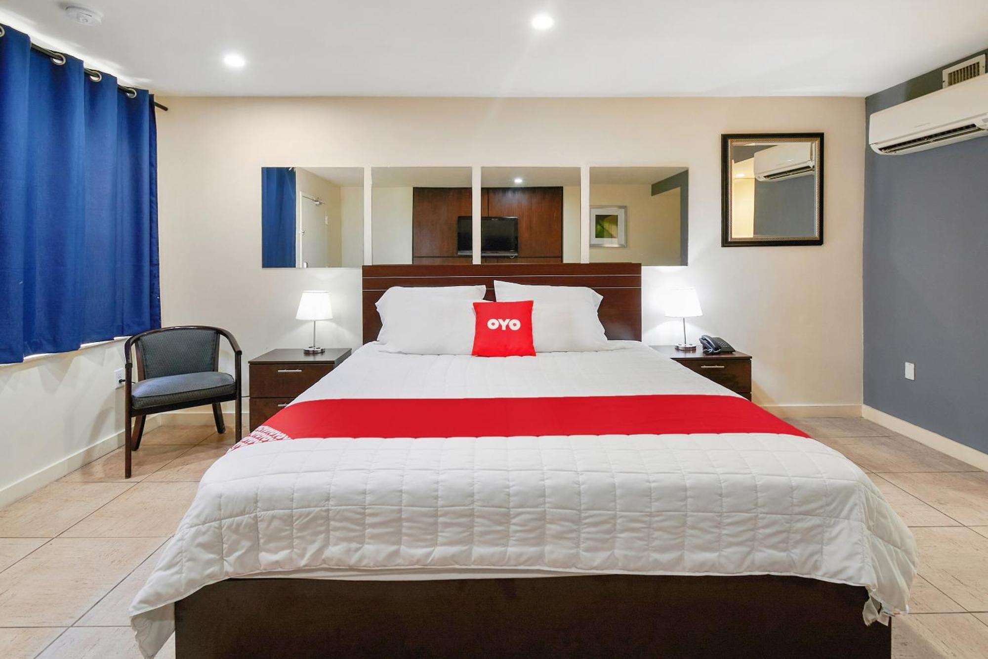 Oyo Hotel Coral Gables - Miami Airport Экстерьер фото