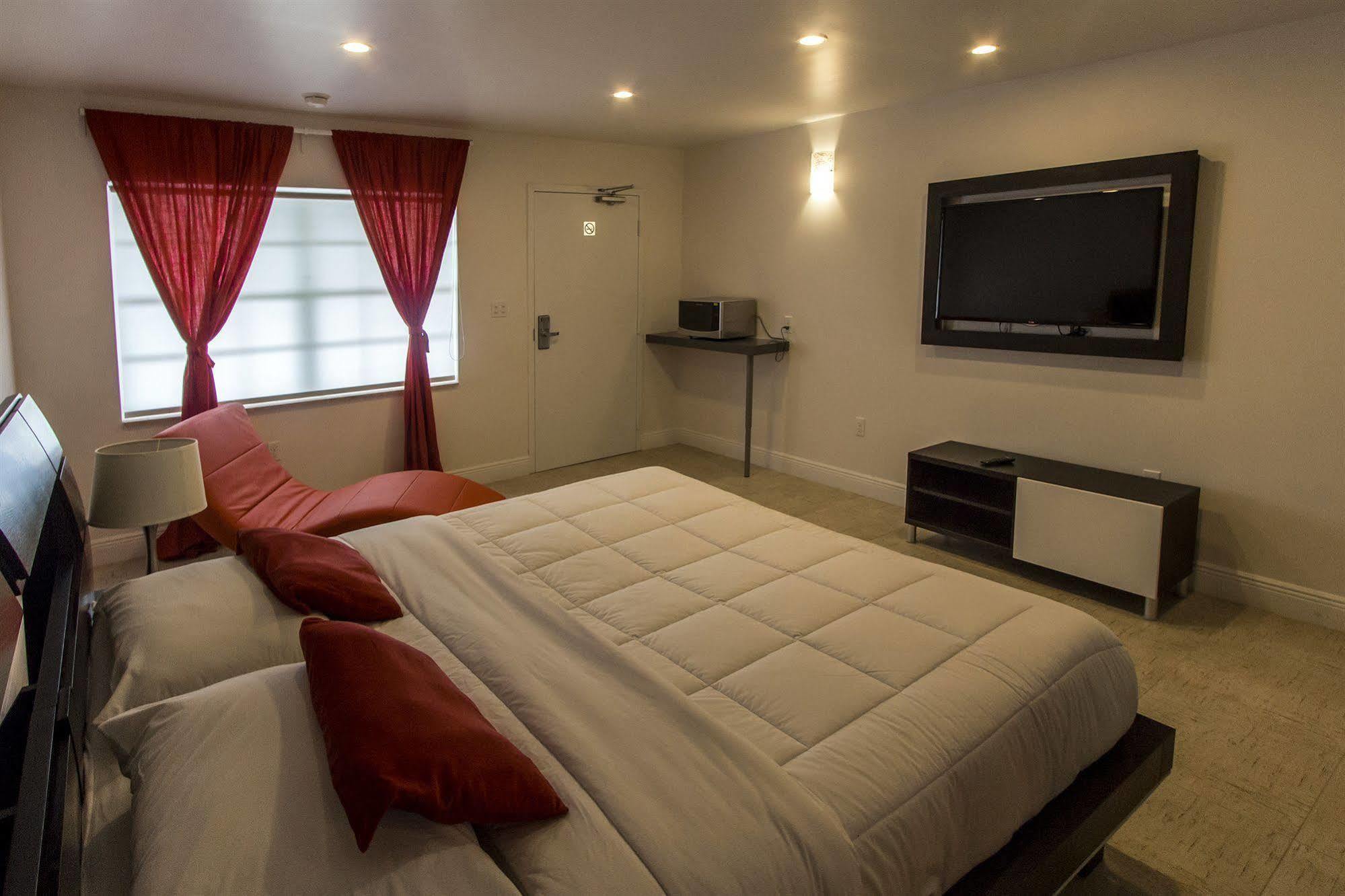 Oyo Hotel Coral Gables - Miami Airport Экстерьер фото